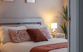 Modern 2 Bed Apartment At The Mournes